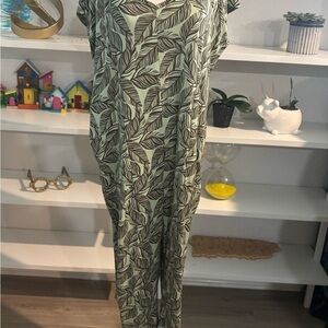 Leaf Print Jumpsuit‎
